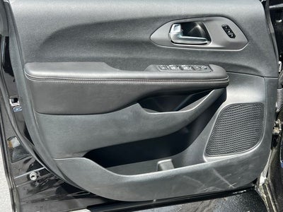 2027 Chrysler Pacifica PACIFICA LIMITED