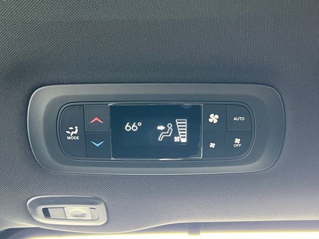 2027 Chrysler Pacifica PACIFICA LIMITED