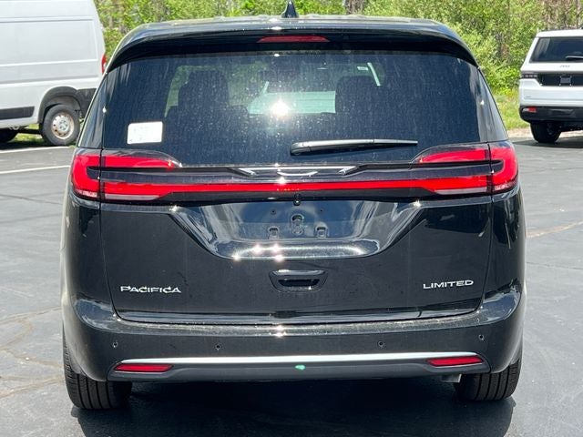 2027 Chrysler Pacifica PACIFICA LIMITED