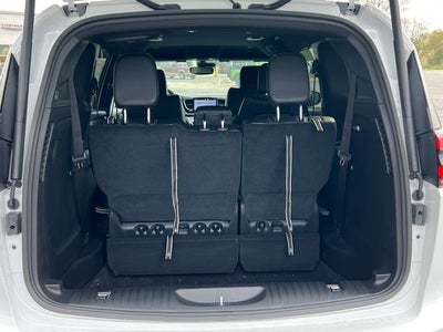 2027 Chrysler Pacifica PACIFICA SELECT AWD