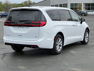2027 Chrysler Pacifica PACIFICA SELECT AWD