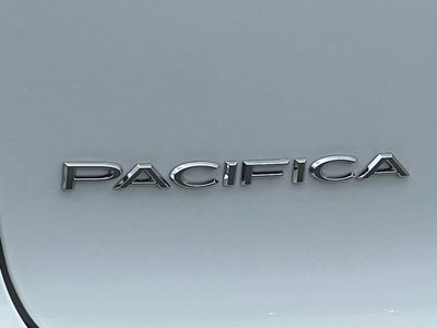 2027 Chrysler Pacifica PACIFICA SELECT AWD