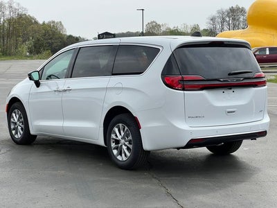 2027 Chrysler Pacifica PACIFICA SELECT AWD