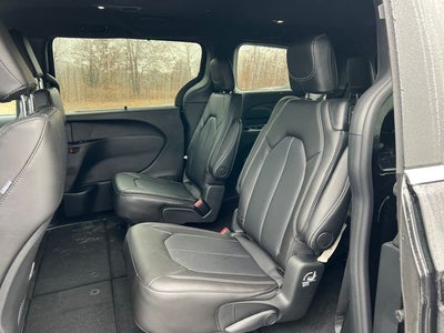 2026 Chrysler Pacifica PACIFICA SELECT AWD