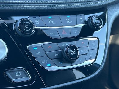 2027 Chrysler Pacifica PACIFICA SELECT AWD