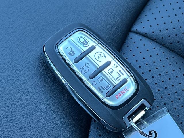 2027 Chrysler Pacifica PACIFICA SELECT AWD