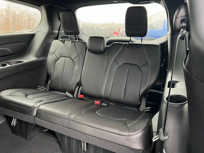 2026 Chrysler Pacifica PACIFICA SELECT AWD