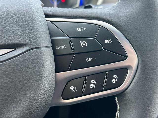 2027 Chrysler Pacifica PACIFICA SELECT AWD