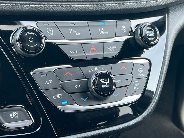 2027 Chrysler Pacifica PACIFICA SELECT AWD
