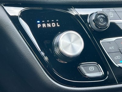 2027 Chrysler Pacifica PACIFICA SELECT AWD