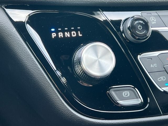 2027 Chrysler Pacifica PACIFICA SELECT AWD