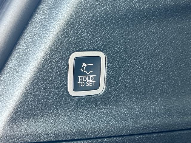 2027 Chrysler Pacifica PACIFICA SELECT AWD