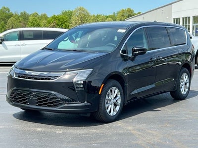 2027 Chrysler Pacifica PACIFICA SELECT AWD