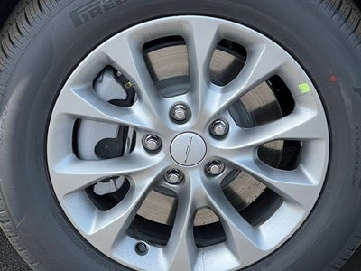2027 Chrysler Pacifica PACIFICA SELECT AWD