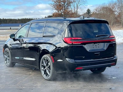 2026 Chrysler Pacifica PACIFICA SELECT AWD
