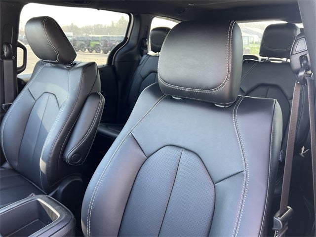 2026 Chrysler Pacifica PACIFICA SELECT AWD