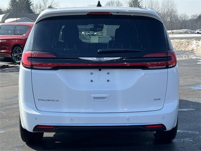 2026 Chrysler Pacifica PACIFICA SELECT AWD