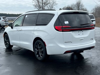 2026 Chrysler Pacifica PACIFICA LIMITED AWD