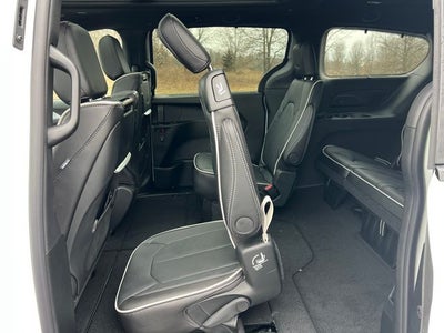 2026 Chrysler Pacifica PACIFICA LIMITED AWD