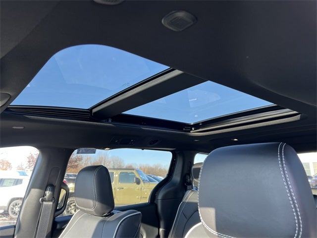 2026 Chrysler Pacifica PACIFICA LIMITED AWD