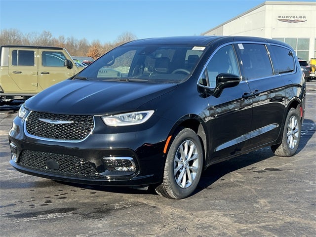 2026 Chrysler Pacifica PACIFICA LIMITED AWD