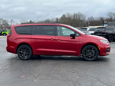 2026 Chrysler Pacifica PACIFICA LIMITED AWD
