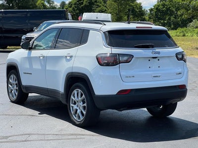 2023 Jeep Compass Latitude Lux FWD