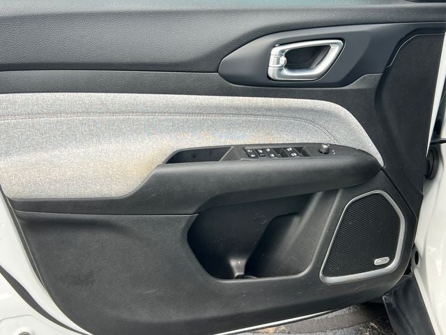 2023 Jeep Compass Latitude Lux FWD