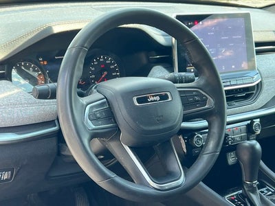2023 Jeep Compass Latitude Lux FWD