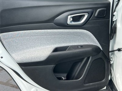 2023 Jeep Compass Latitude Lux FWD