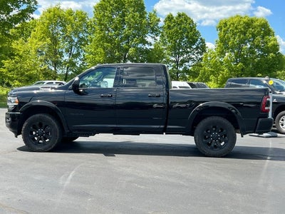2021 RAM 3500 Laramie Crew Cab 4x4 6'4' Box
