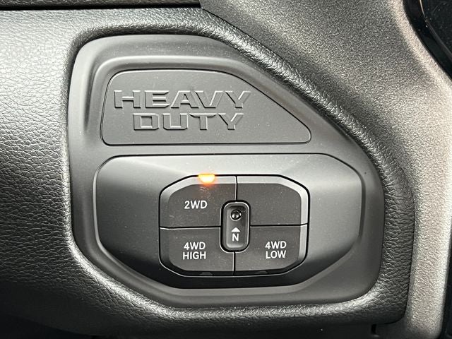 2026 RAM 2500 RAM 2500 TRADESMAN CREW CAB 4X4 6'4' BOX