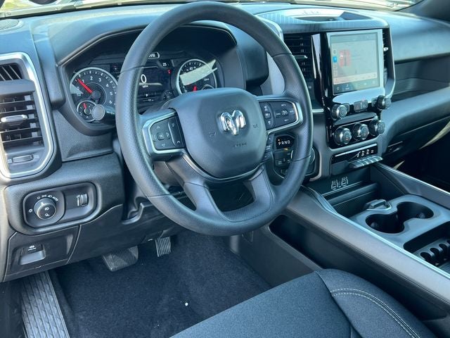 2026 RAM 1500 RAM 1500 EXPRESS CREW CAB 4X4 5'7' BOX