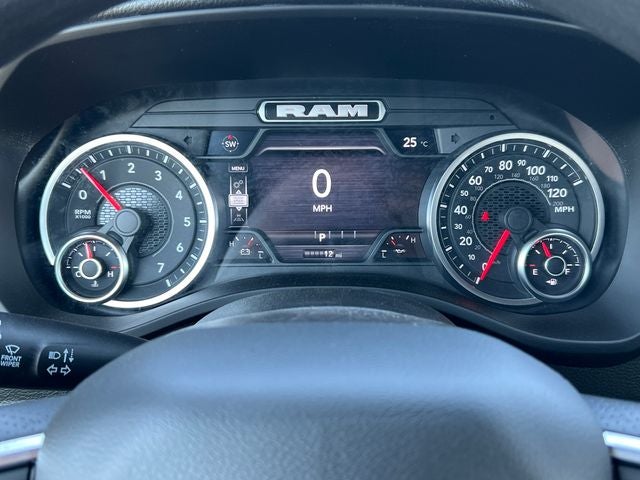 2026 RAM 1500 RAM 1500 EXPRESS CREW CAB 4X4 5'7' BOX