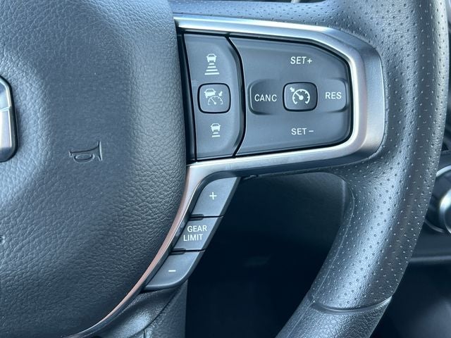 2026 RAM 1500 RAM 1500 EXPRESS CREW CAB 4X4 5'7' BOX