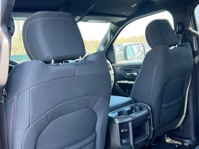 2026 RAM 1500 RAM 1500 EXPRESS CREW CAB 4X4 5'7' BOX