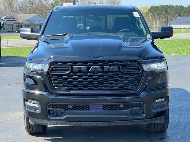 2026 RAM 1500 RAM 1500 EXPRESS CREW CAB 4X4 5'7' BOX