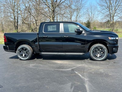 2026 RAM 1500 RAM 1500 EXPRESS CREW CAB 4X4 5'7' BOX