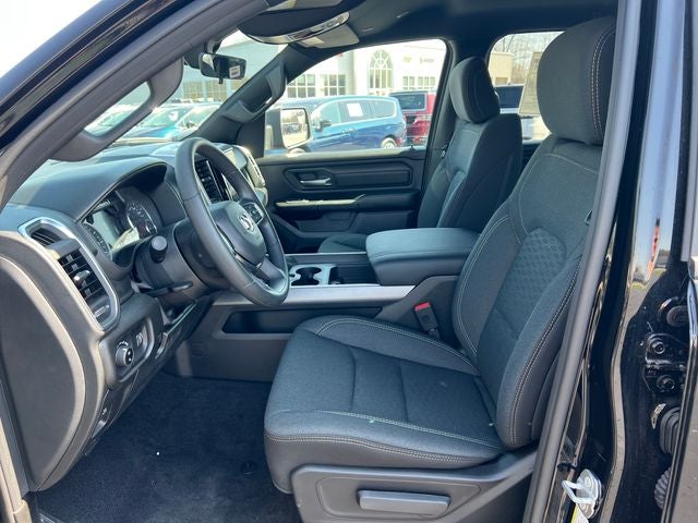 2026 RAM 1500 RAM 1500 EXPRESS CREW CAB 4X4 5'7' BOX