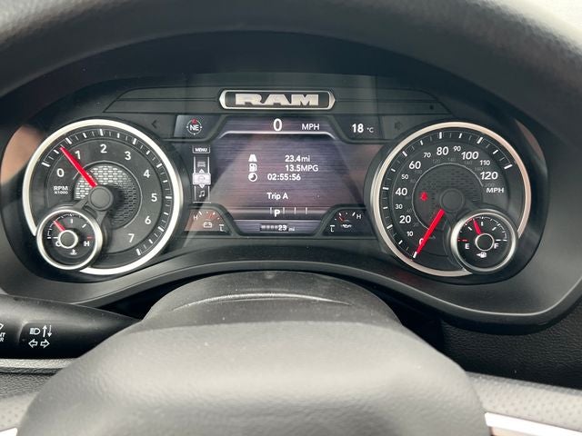 2026 RAM 1500 RAM 1500 EXPRESS CREW CAB 4X4 5'7' BOX