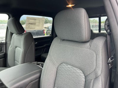 2026 RAM 1500 RAM 1500 EXPRESS CREW CAB 4X4 5'7' BOX