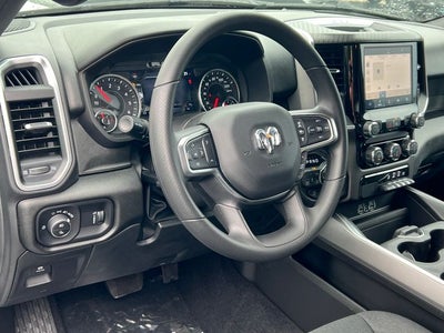 2026 RAM 1500 RAM 1500 EXPRESS CREW CAB 4X4 5'7' BOX