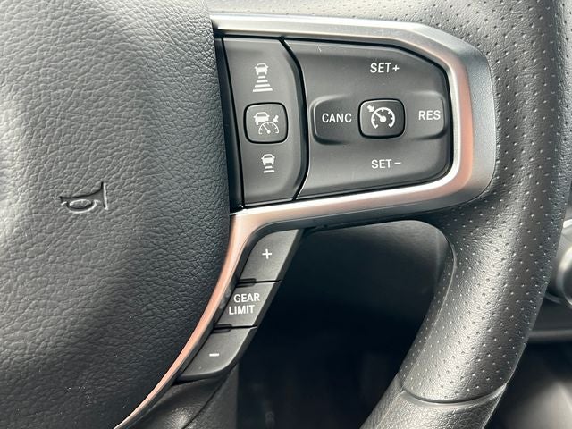2026 RAM 1500 RAM 1500 EXPRESS CREW CAB 4X4 5'7' BOX
