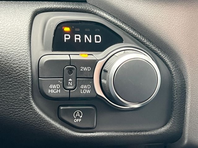 2026 RAM 1500 RAM 1500 EXPRESS CREW CAB 4X4 5'7' BOX