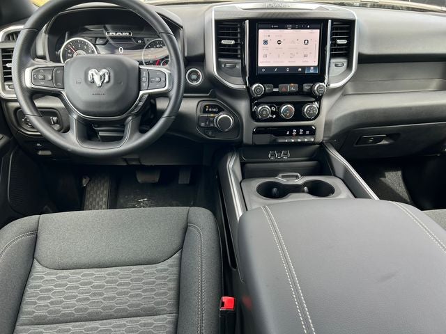 2026 RAM 1500 RAM 1500 EXPRESS CREW CAB 4X4 5'7' BOX