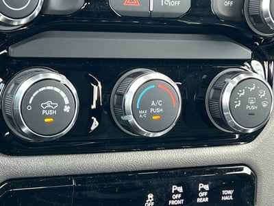 2026 RAM 1500 RAM 1500 EXPRESS CREW CAB 4X4 5'7' BOX