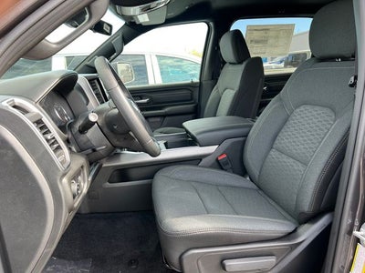 2026 RAM 1500 RAM 1500 EXPRESS CREW CAB 4X4 5'7' BOX