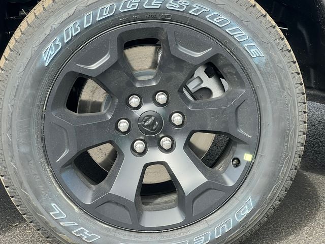 2026 RAM 1500 RAM 1500 EXPRESS CREW CAB 4X4 5'7' BOX