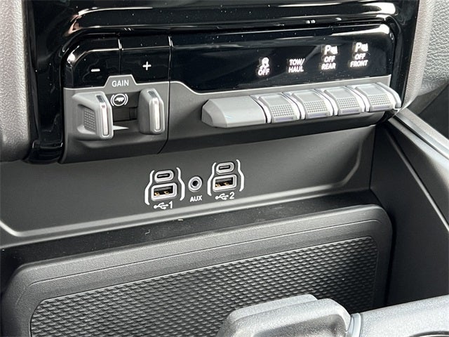 2026 RAM 2500 RAM 2500 BIG HORN CREW CAB 4X4 6'4' BOX