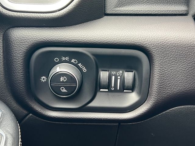 2024 RAM 2500 Laramie Crew Cab 4x4 6'4' Box